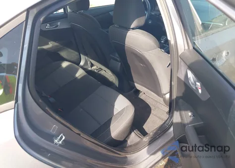 2023 Kia Forte Lxs z USA, uszkodzony, nr VIN 3KPF24AD1PE555862